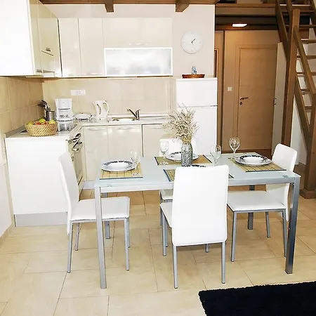 Apartment Maslina Primosten